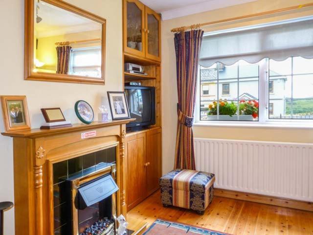 Village Cottage Dunkineely Экстерьер фото